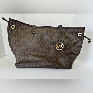 Like new, used Michael Kors tote